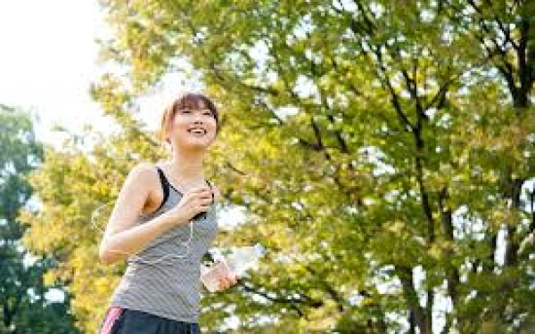 夜ご飯の食べ方で翌日の体調が変わる？疲れ・むくみを防ぐ3つのポイント