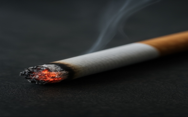 🚭タバコが筋肉に与えるダメージと体への影響【筋トレ効果を下げないために】  ​